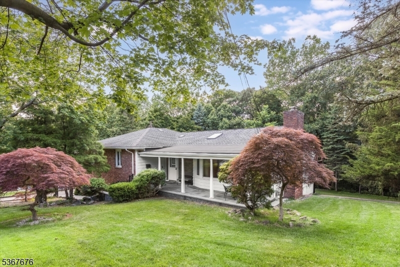 13 Oxford Dr  Livingston Twp. NJ 07039 photo
