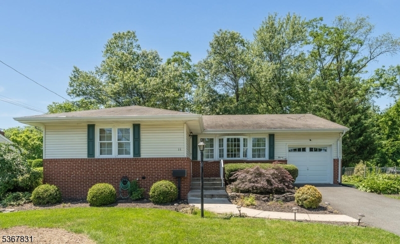 11 Seville Drive  Somerville Boro NJ 08876 photo