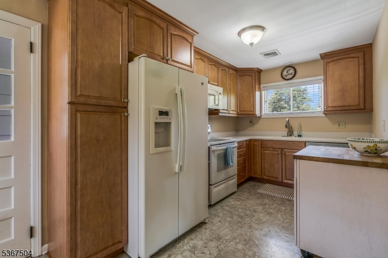 Property Photo: 454 Hauck Rd NJ 08807
