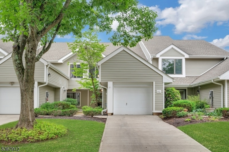 Property Photo:  92 Hagerman Ct 92  NJ 08807 