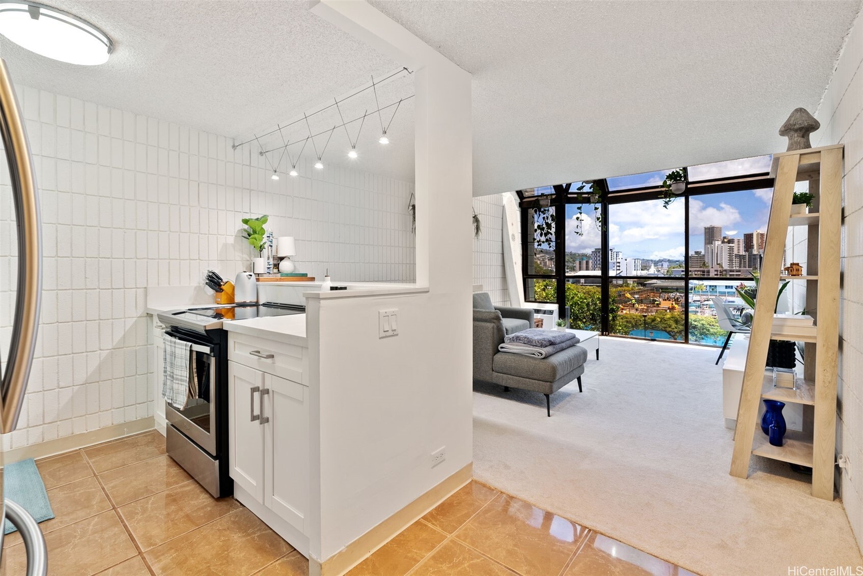 Property Photo:  855 Makahiki Way 508  HI 96826 