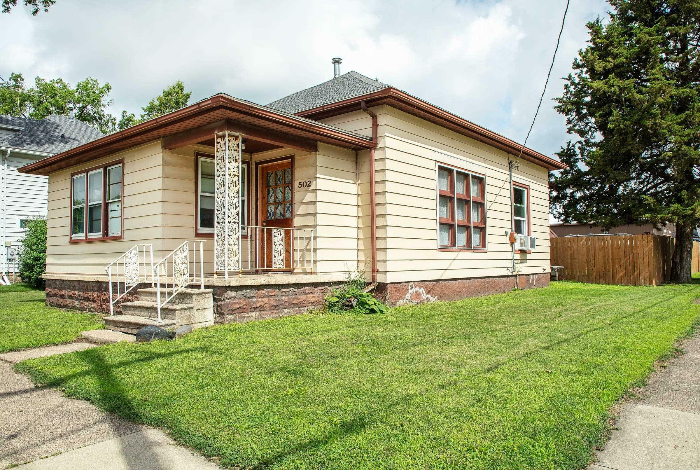 502 NW 5th Avenue  Waverly IA 50677 photo