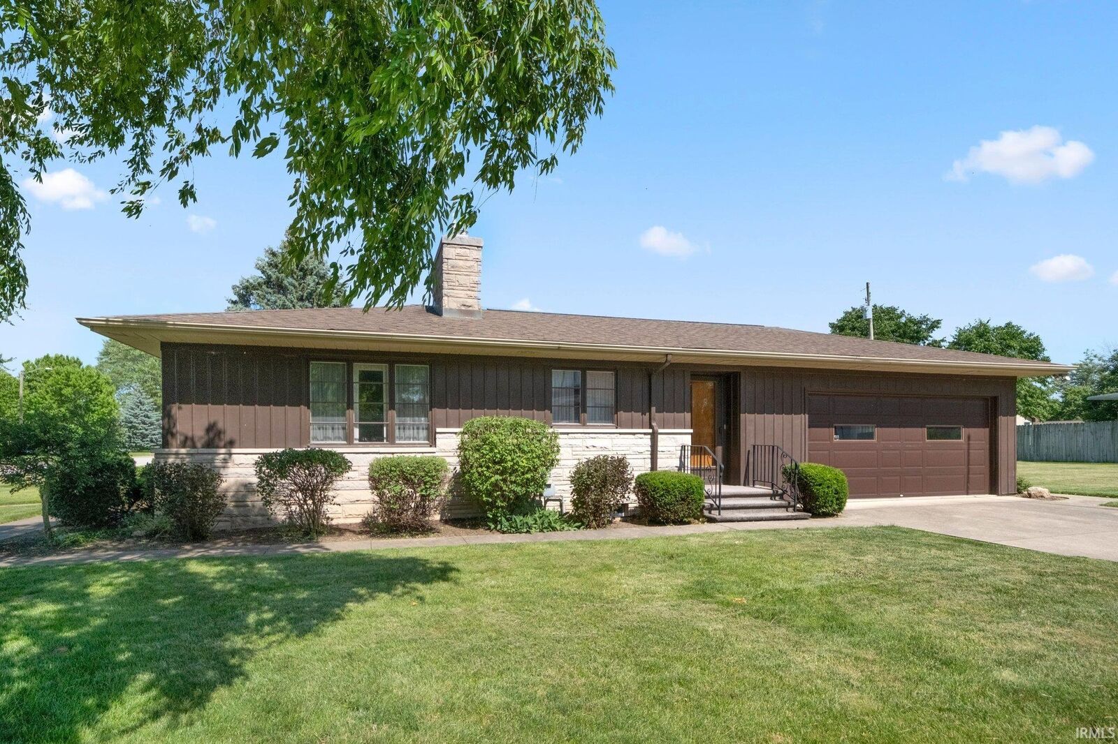 Property Photo:  1202 Park Avenue  IN 46774 
