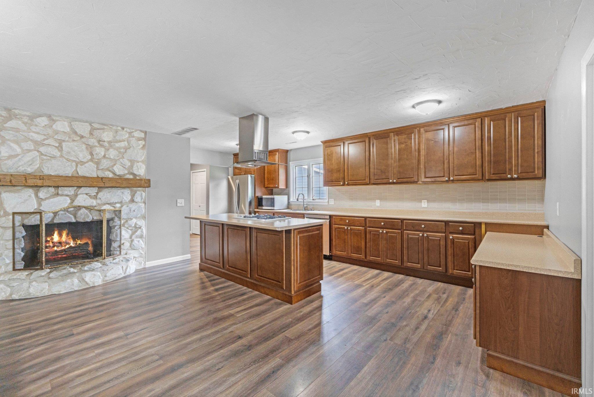 Property Photo: 615 Azuba Court IN 46725