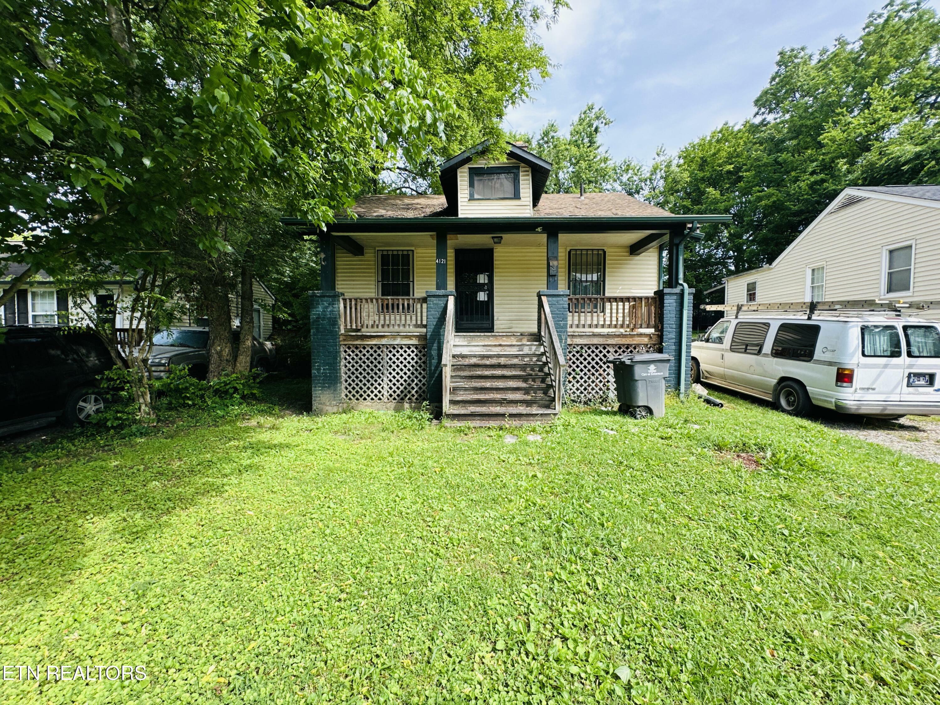 Property Photo: 4121 Porter Ave TN 37914