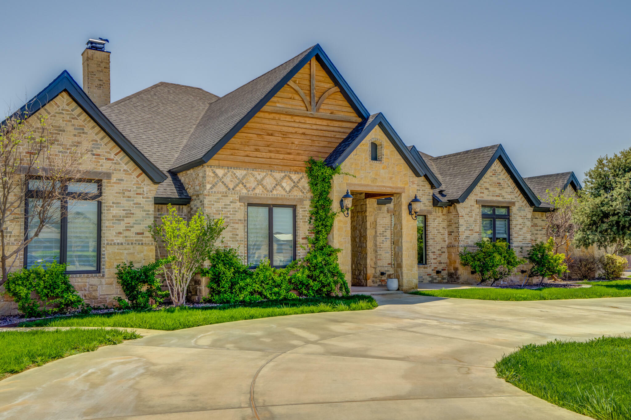 Property Photo: 8917 County Rd 6870 TX 79407