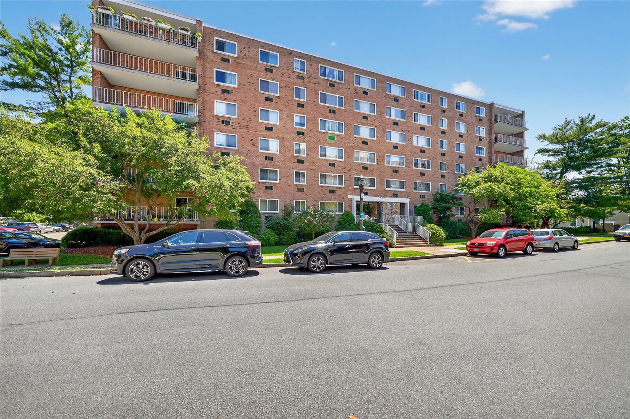 414 Benedict Avenue 5B  Tarrytown NY 10591 photo