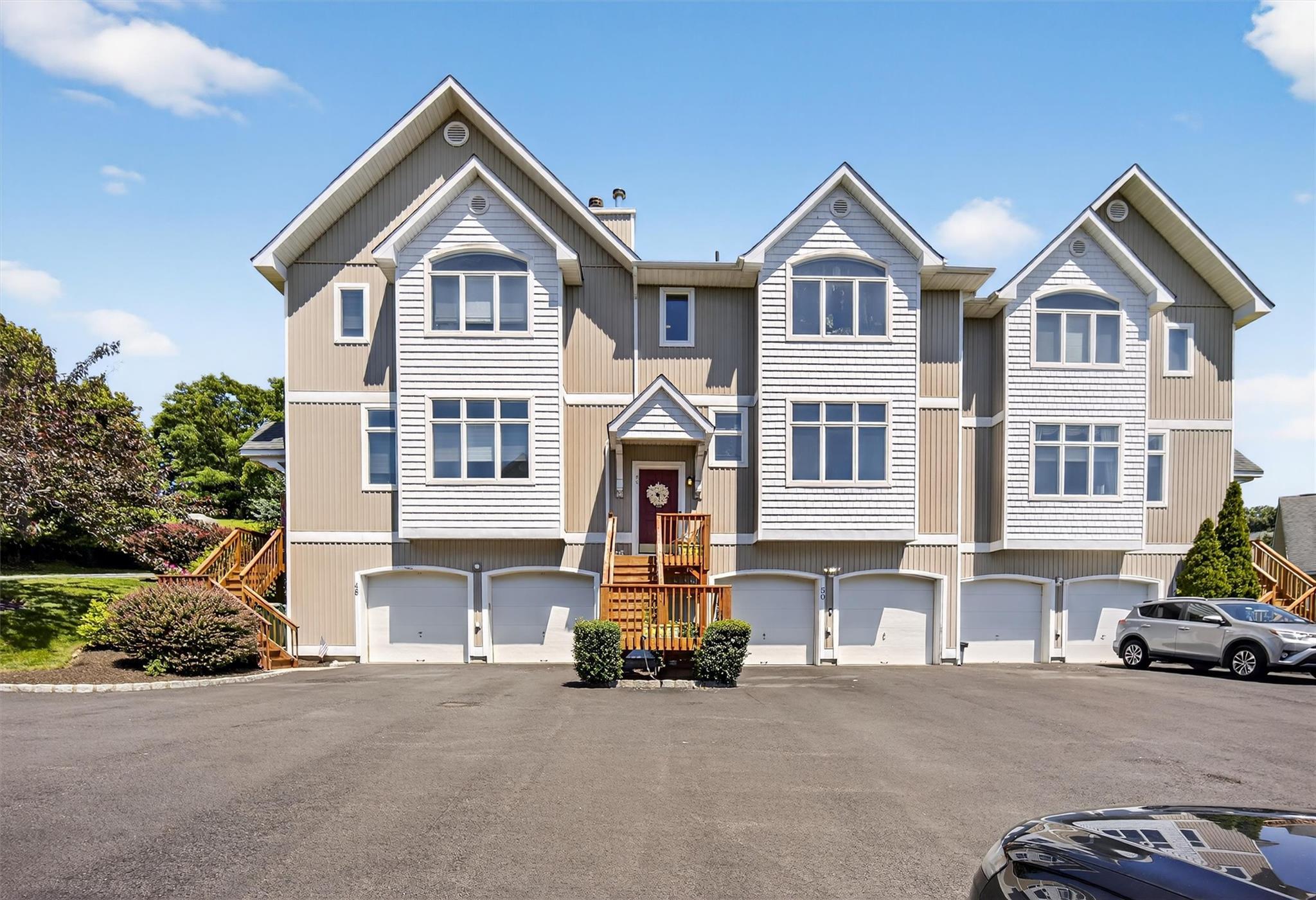 Property Photo:  50 Corbin Hill Road 13  NY 10922 