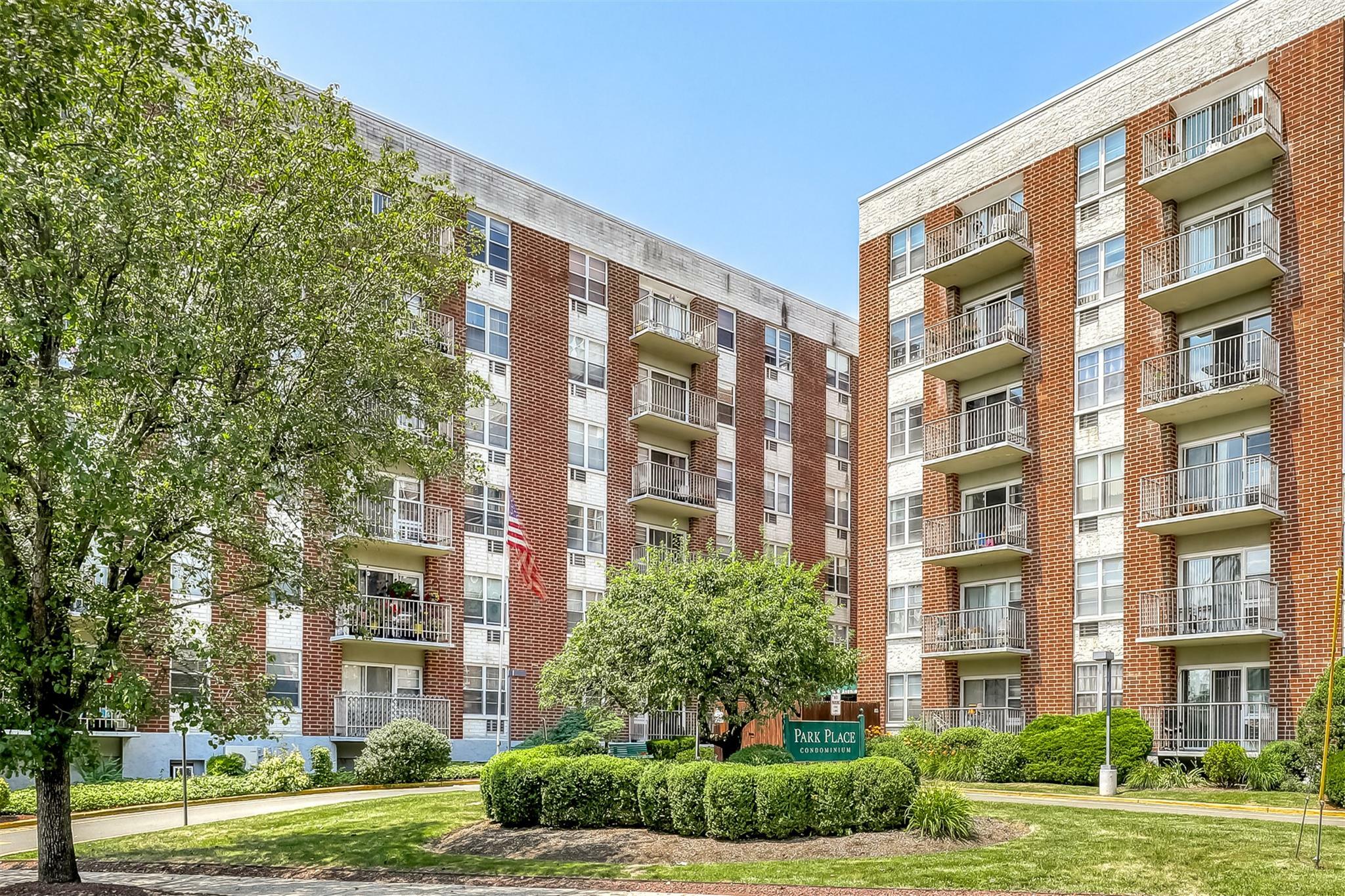 Property Photo: 35 Park Avenue 2T NY 10901