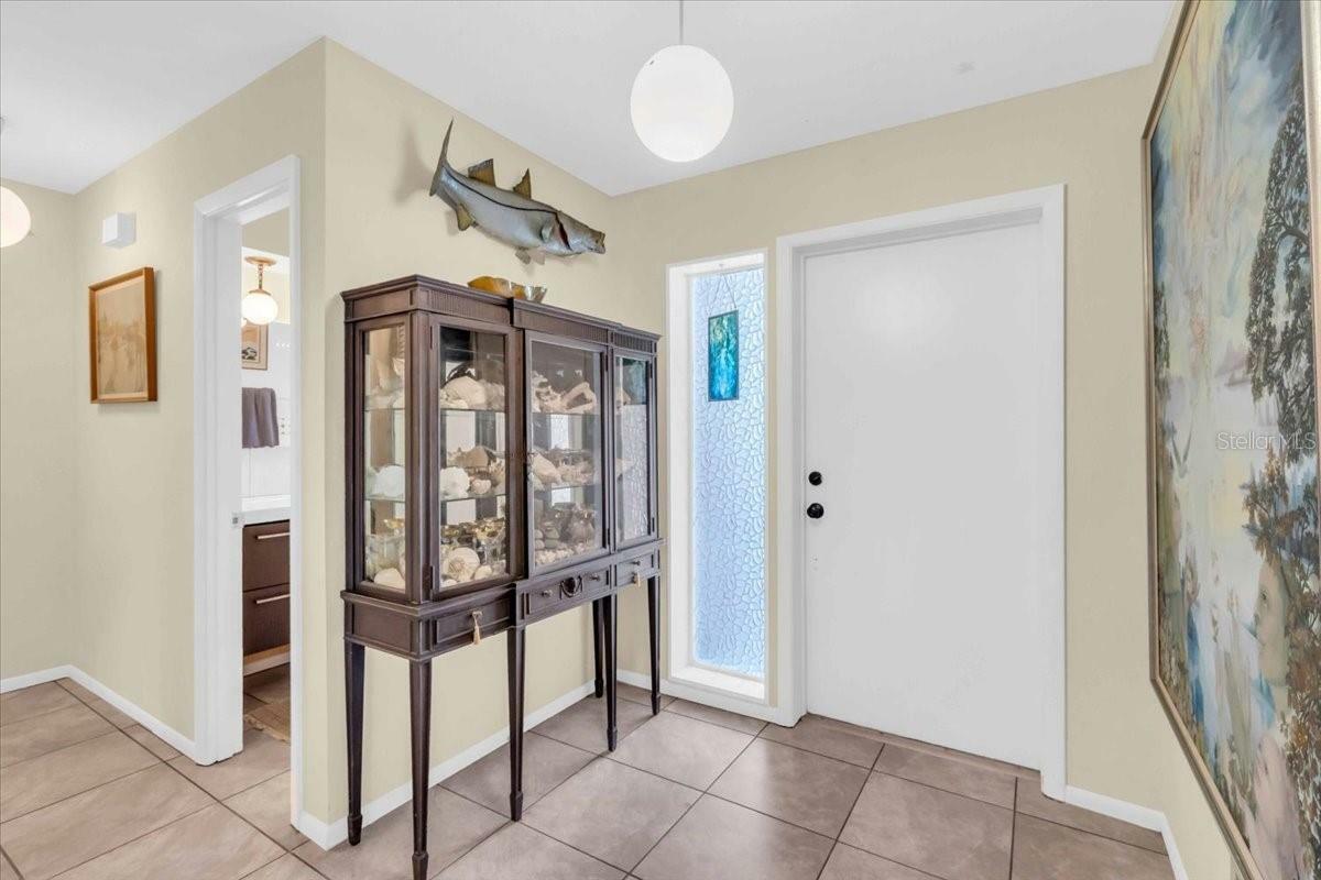 Property Photo: 16 Oakwood Drive N 16 FL 34223
