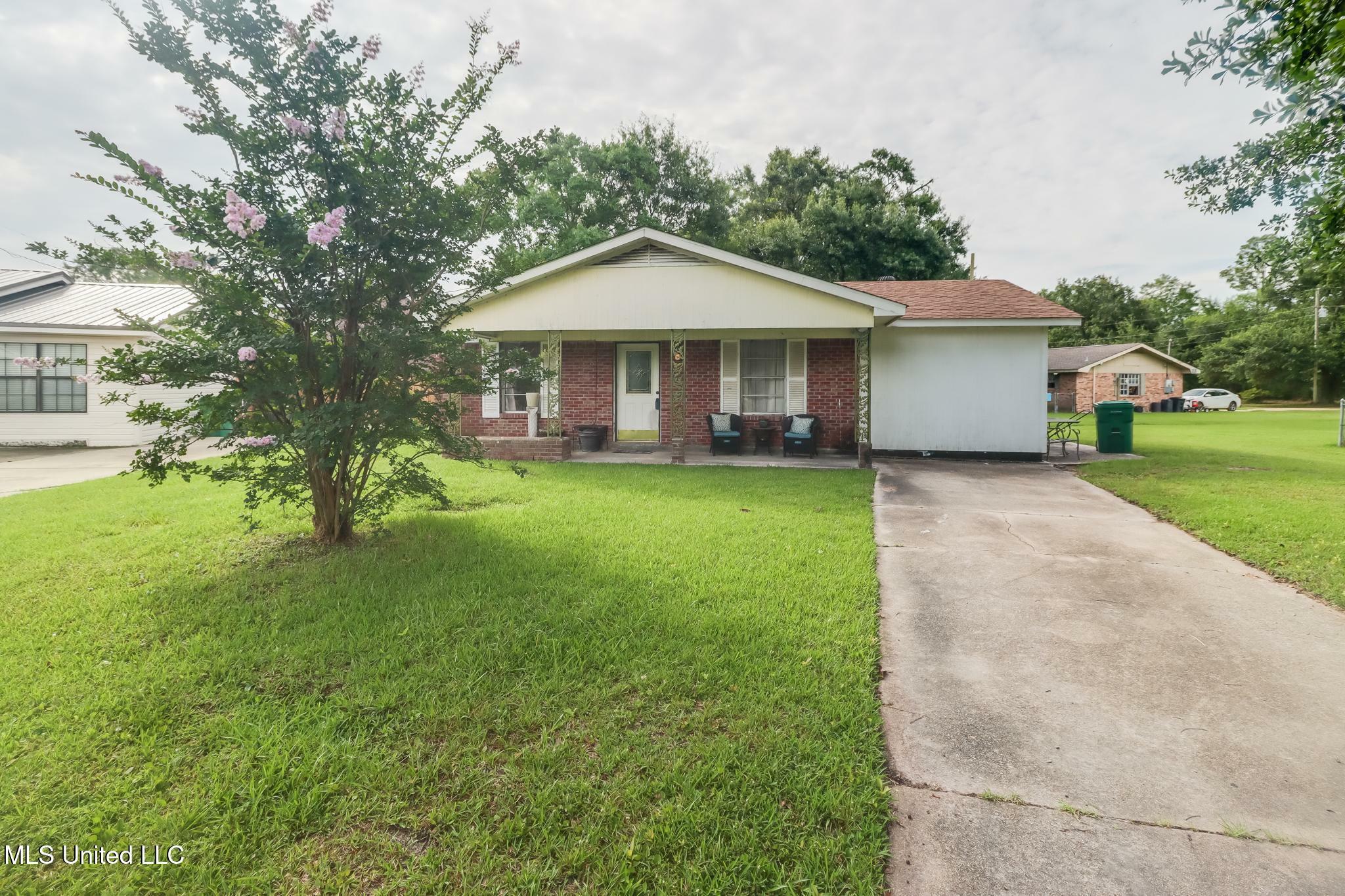 Property Photo: 107 Andre Court MS 39520