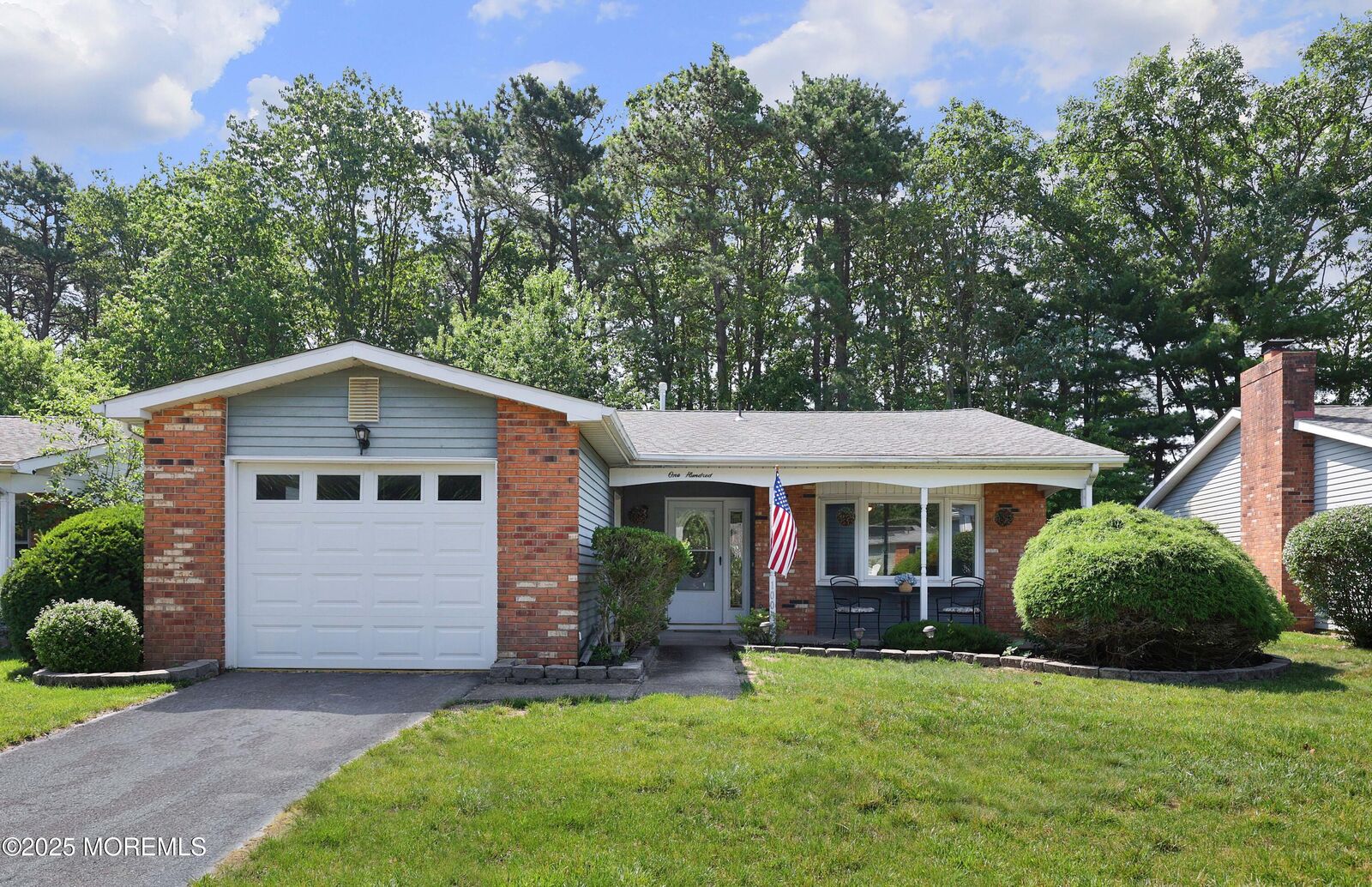 Property Photo:  100 Courtshire Drive  NJ 08723 