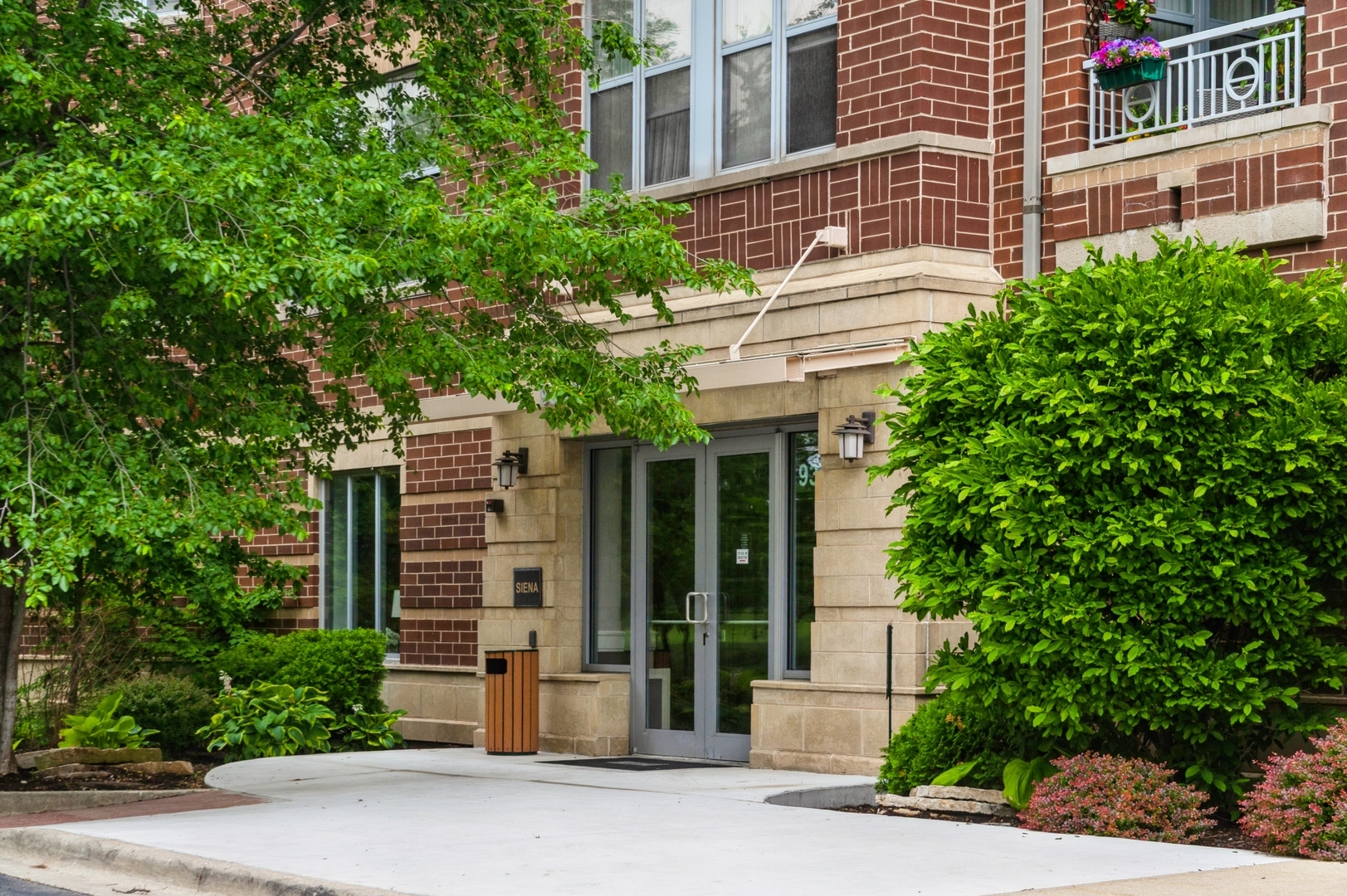 Property Photo: 9360 Skokie Boulevard 414 IL 60077