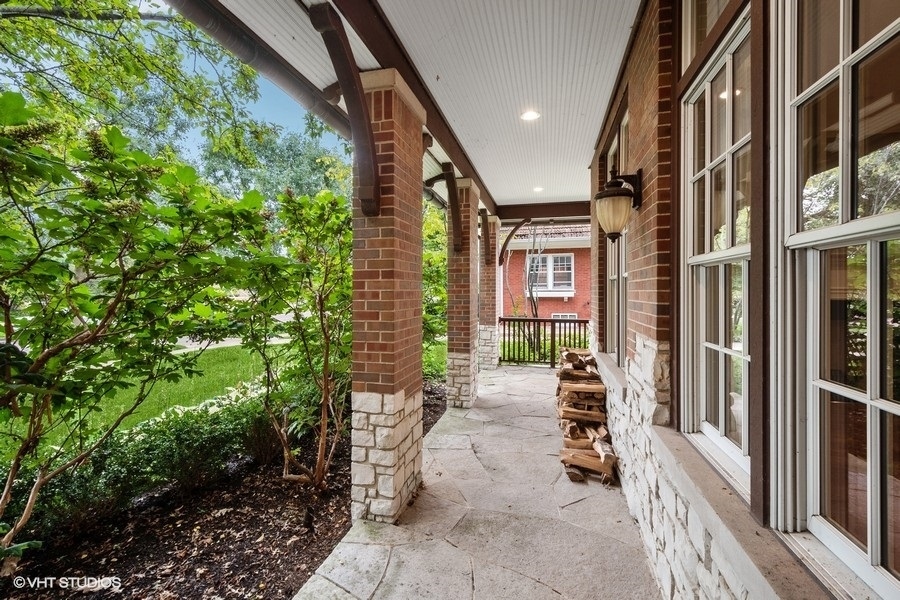 Property Photo: 147 Linden Avenue IL 60091