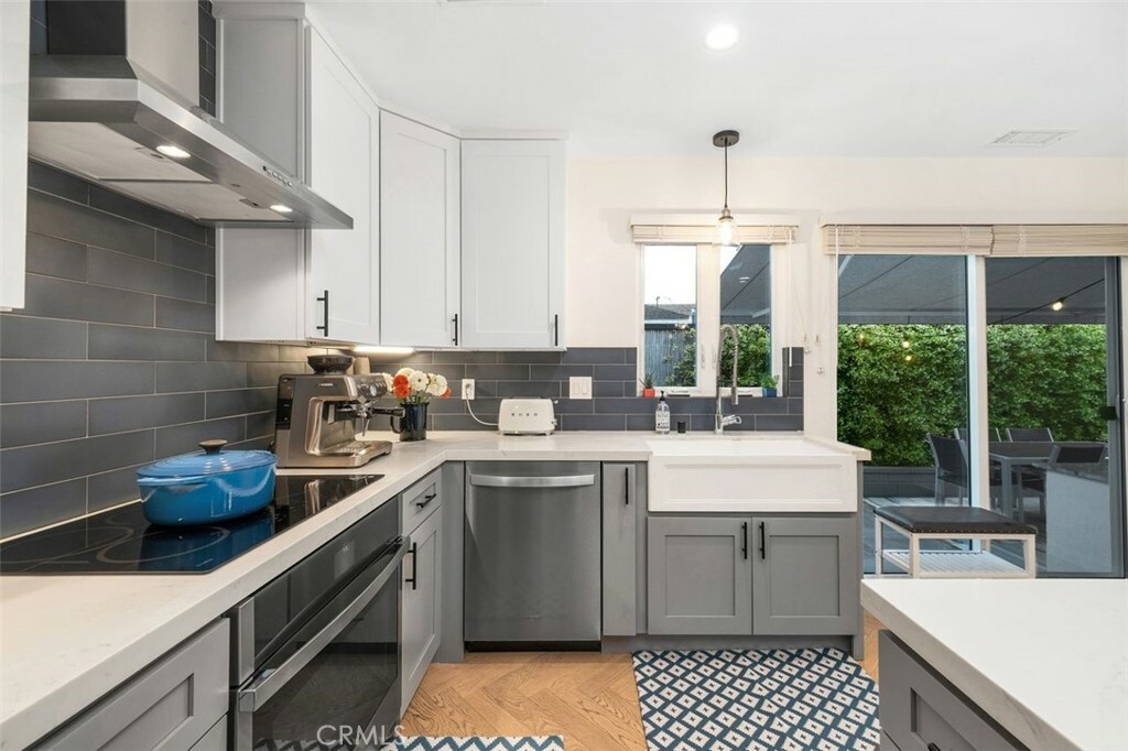 Property Photo: 21225 Kent Avenue CA 90503