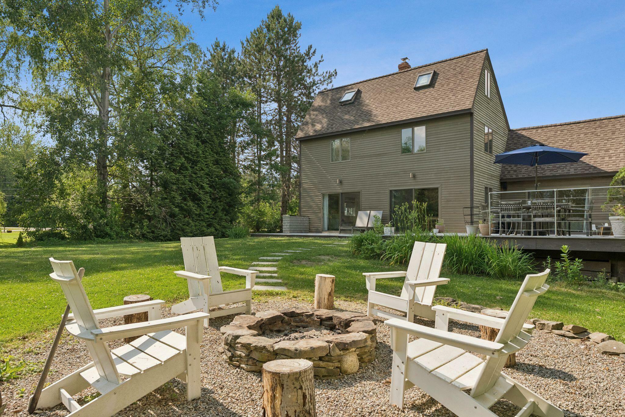 Property Photo:  2 Far View Circle  ME 04072 