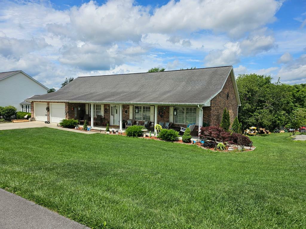 Property Photo: 124 Ridgeway Drive WV 24740