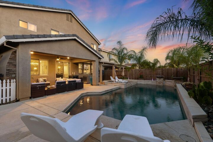 509 Carver Court  Roseville CA 95747 photo