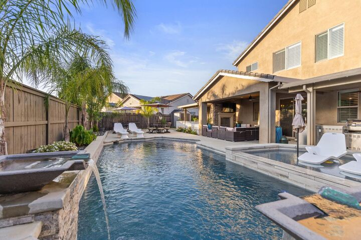 509 Carver Court  Roseville CA 95747 photo