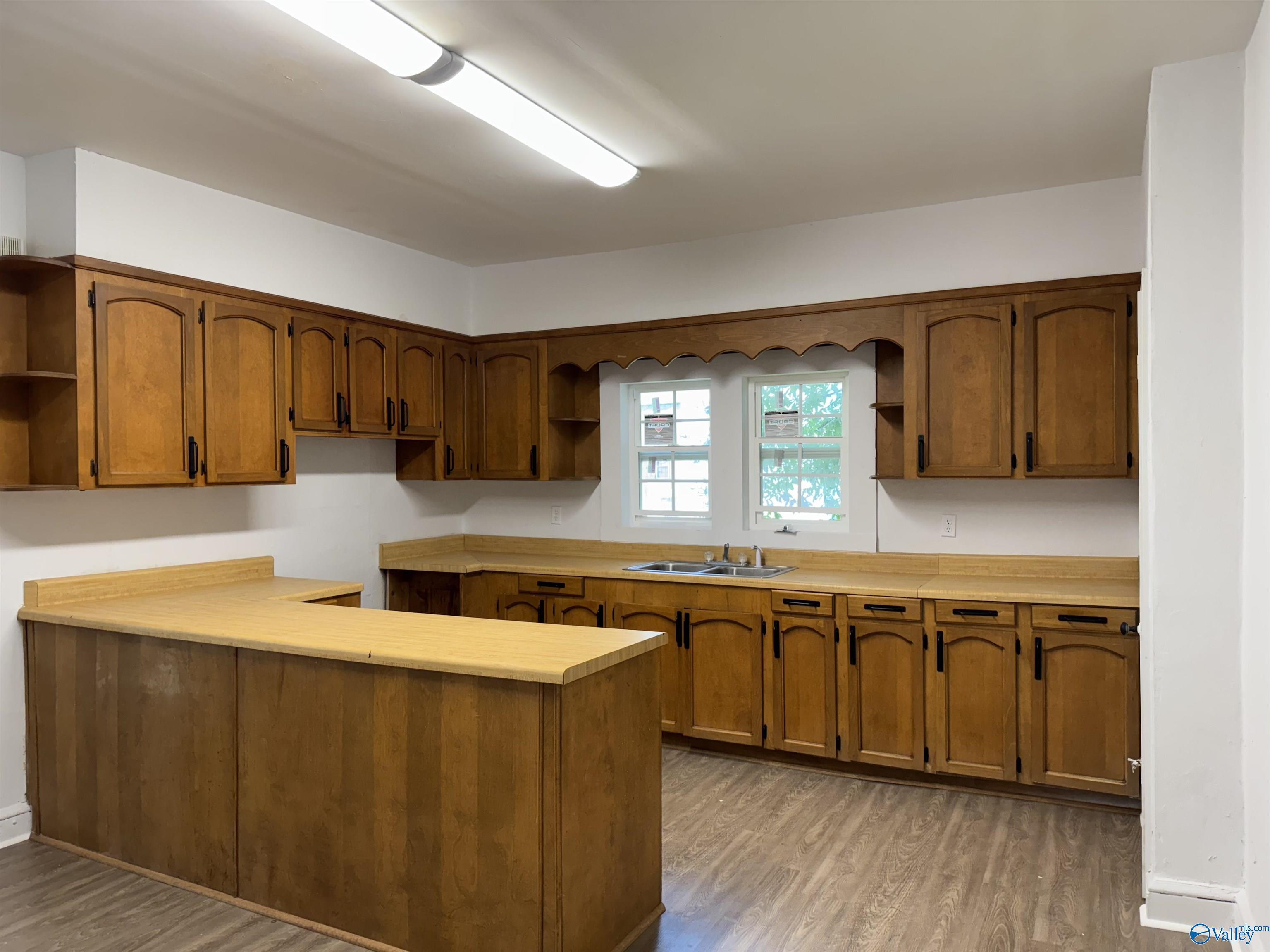 Property Photo:  1011 Litchfield Avenue  AL 35903 