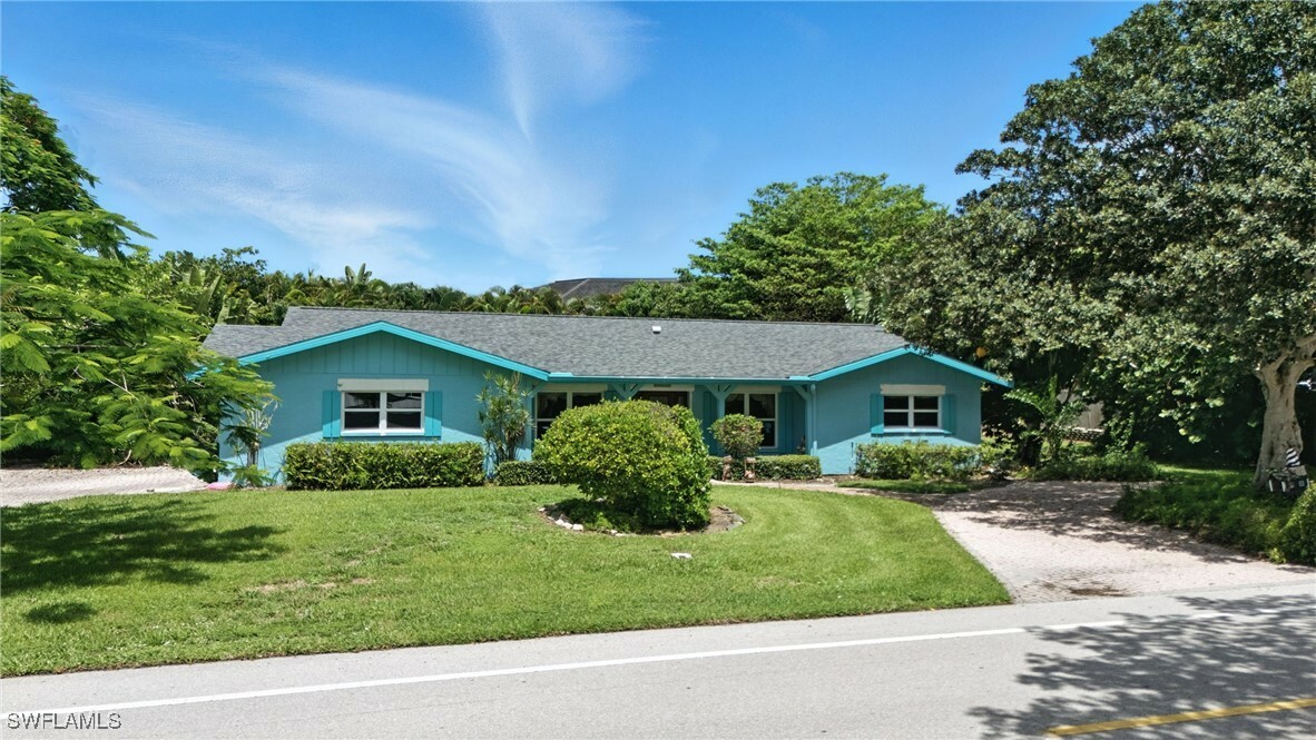 1809 Alamanda Drive  Naples FL 34102 photo