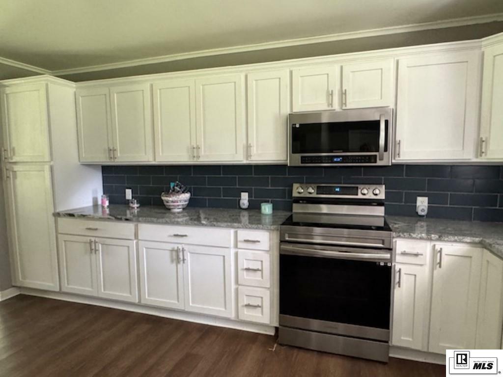Property Photo: 527 Lakeshore Drive LA 71203