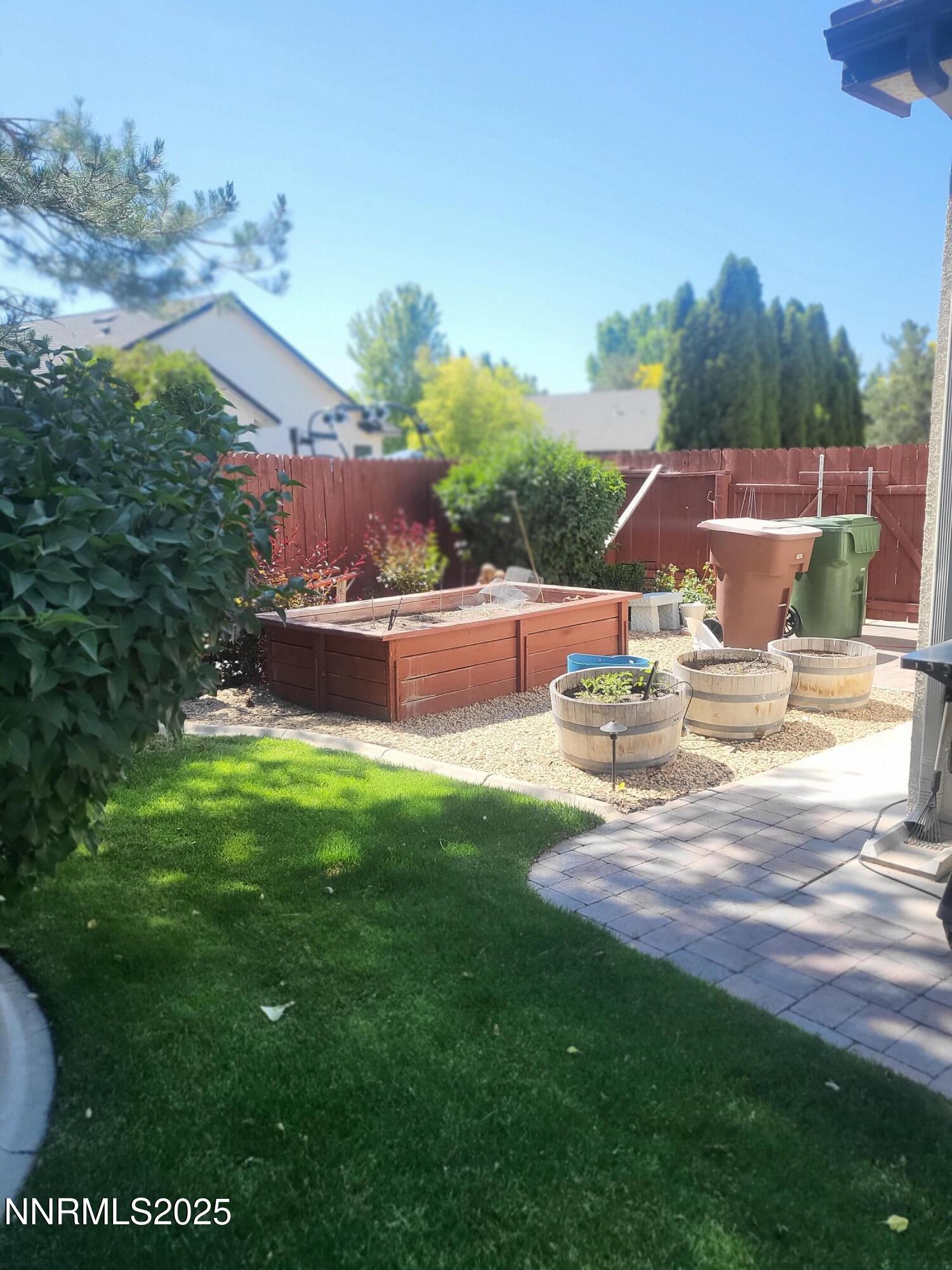 Property Photo: 876 Mahogany Drive NV 89423