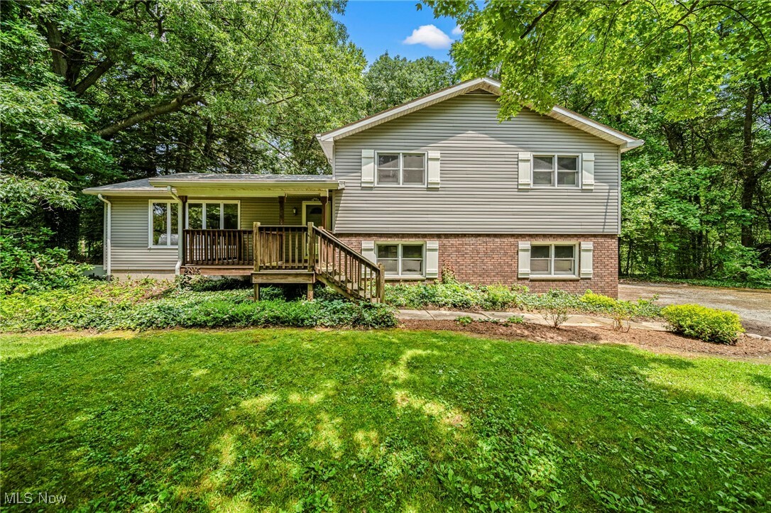 Property Photo: 2845 Hedrick Lane OH 44004