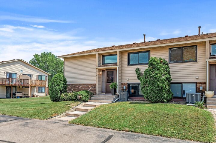Property Photo:  5743 Otter View Trail  MN 55110 
