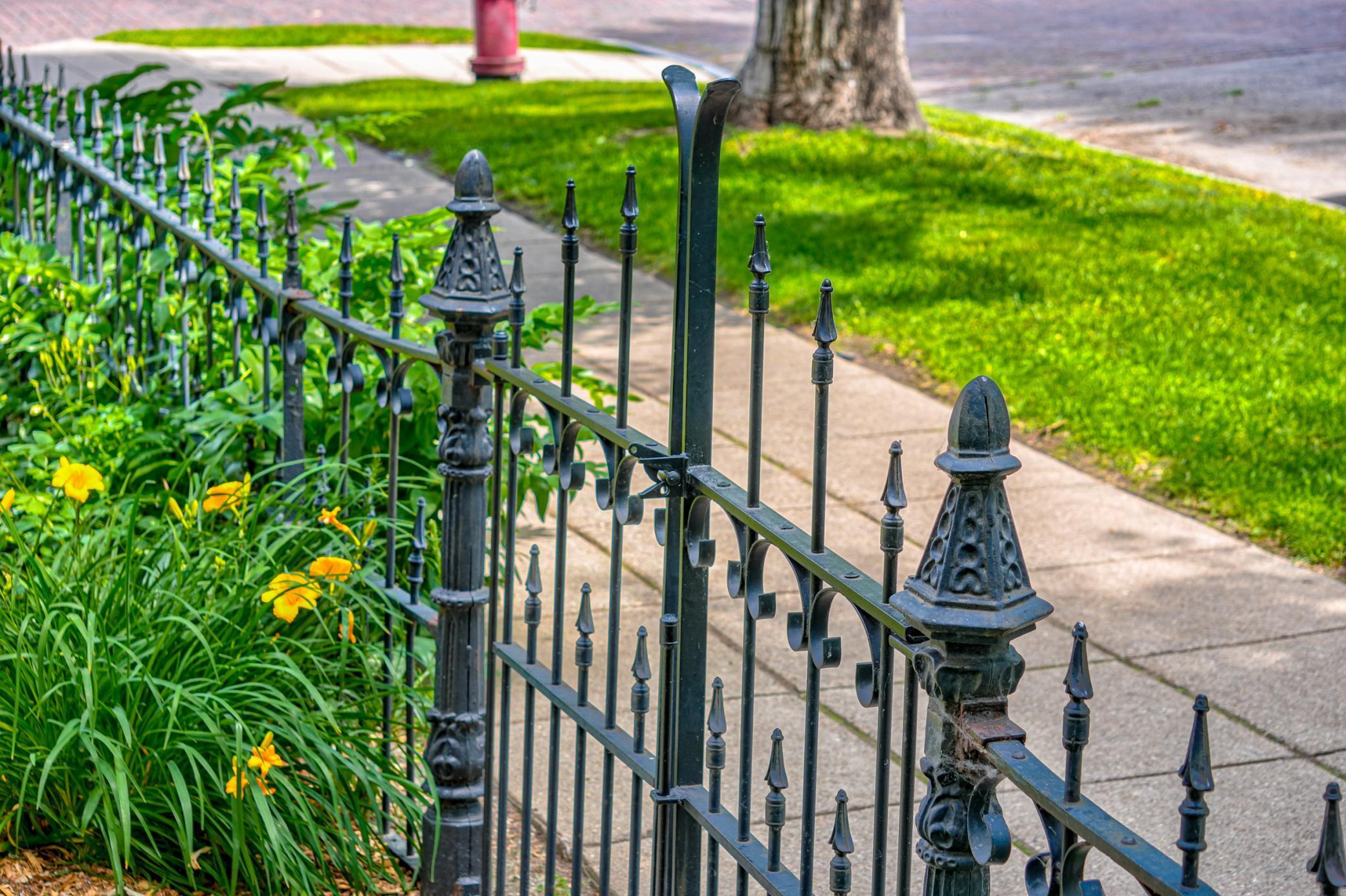 Property Photo: 355 Laurel Avenue MN 55102