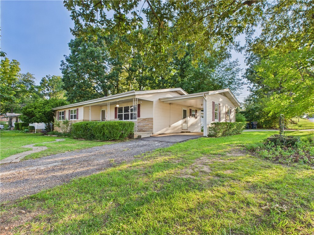 Property Photo: 102 Mockingbird Street AR 72601