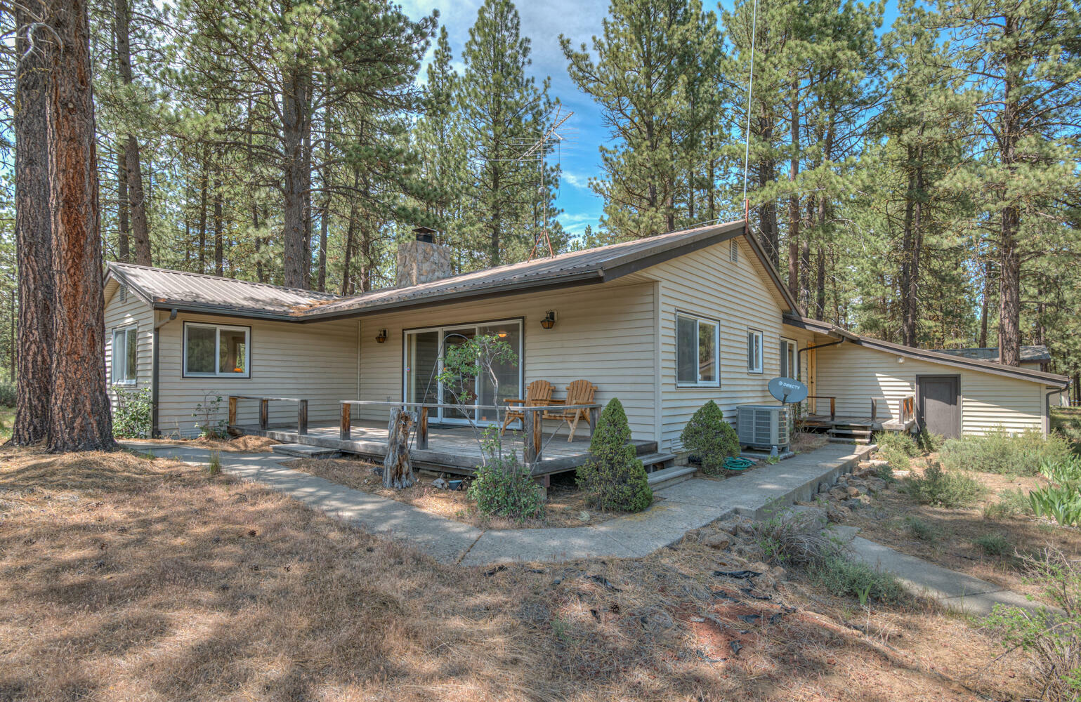 Property Photo:  54400 Lynx Drive  OR 97707 