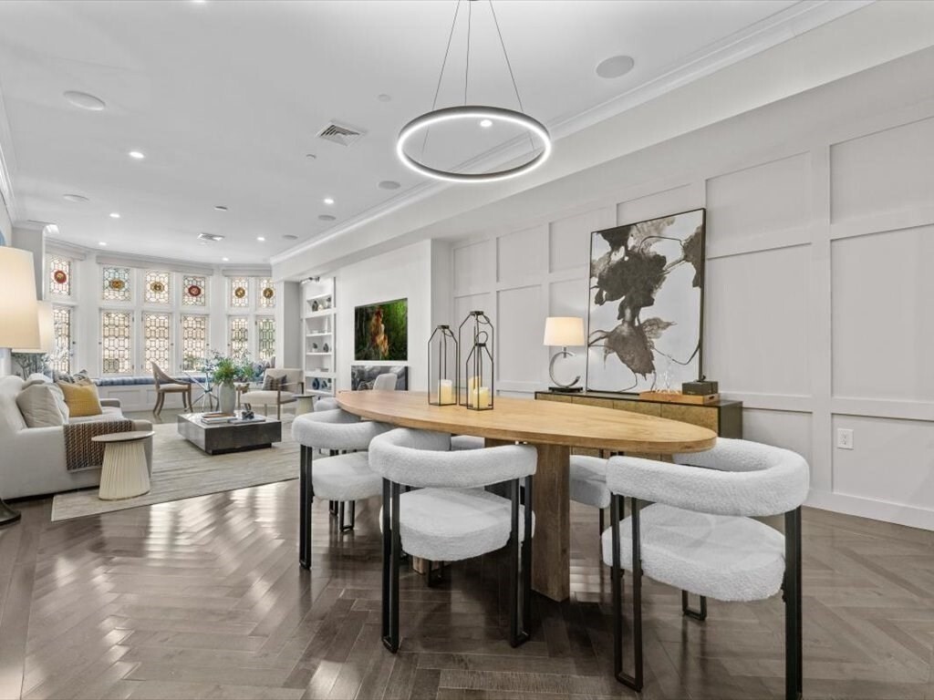 Property Photo: 647 Boylston St 3A MA 02116