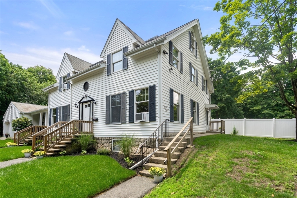 Property Photo: 11-R Lynn St MA 01801