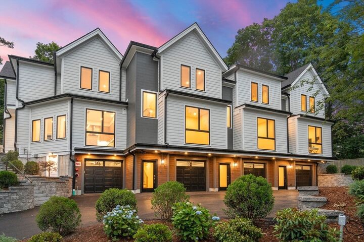 Property Photo:  2202 Commonwealth Ave 1  MA 02466 