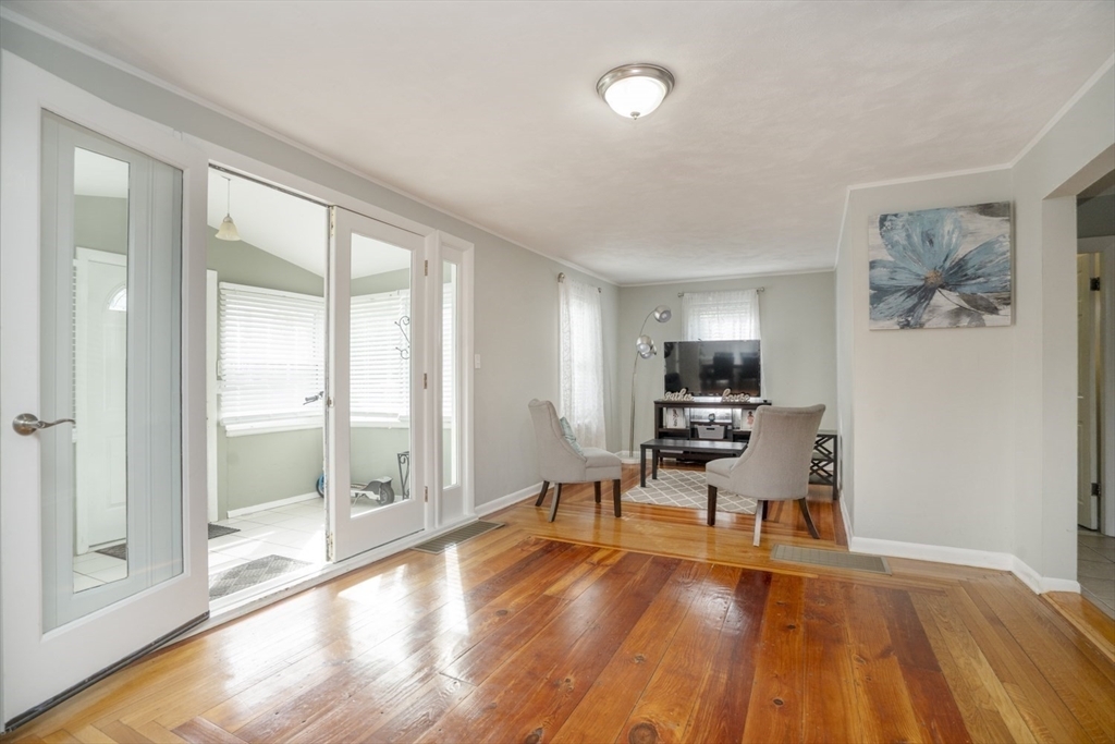 Property Photo:  3 Winnegance Ave  MA 01960 