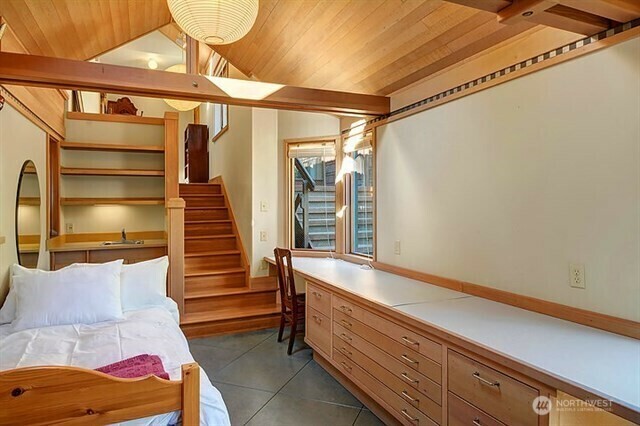 Property Photo: 1626 20th Avenue E WA 98112