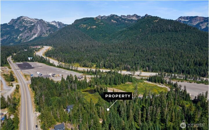 Property Photo:  13  Snoqualmie Village Drive  WA 98068 