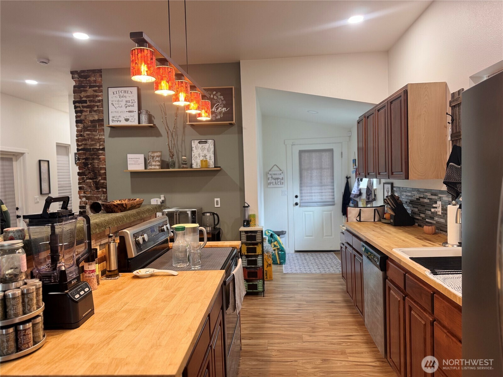 Property Photo:  203 E 6th Street  WA 98530 