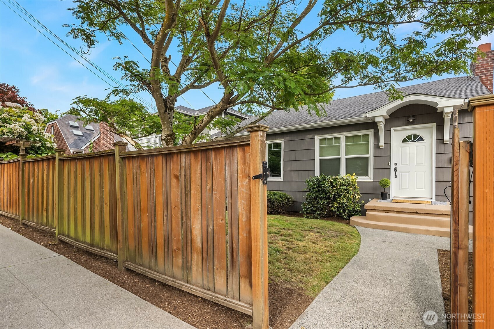 Property Photo: 6016 35th Avenue NE WA 98115