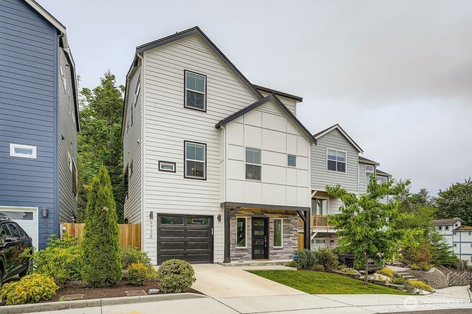 9738  Lindsay Place S  Seattle WA 98118 photo