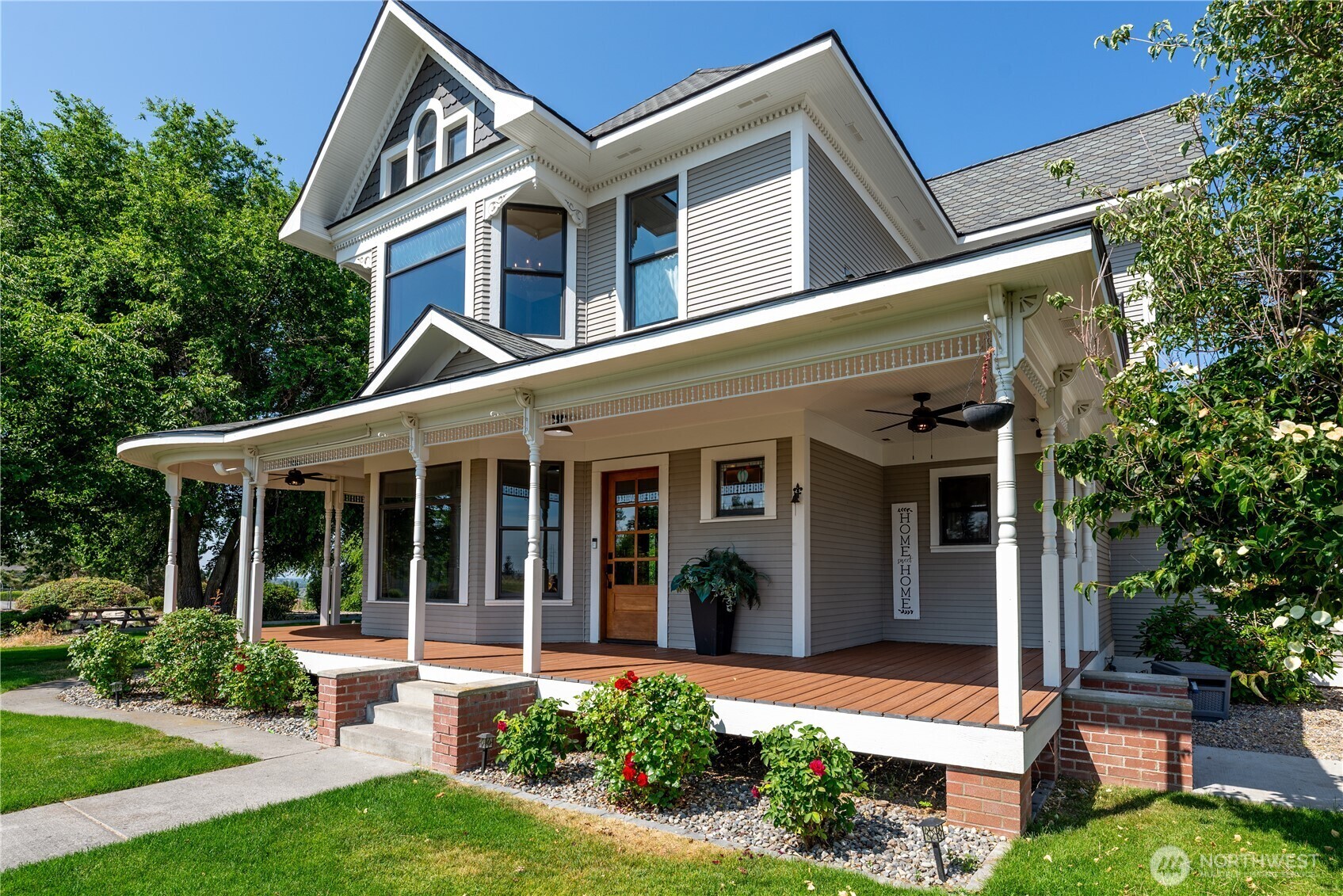 Property Photo:  11801  Road 5.6  NE  WA 98837 