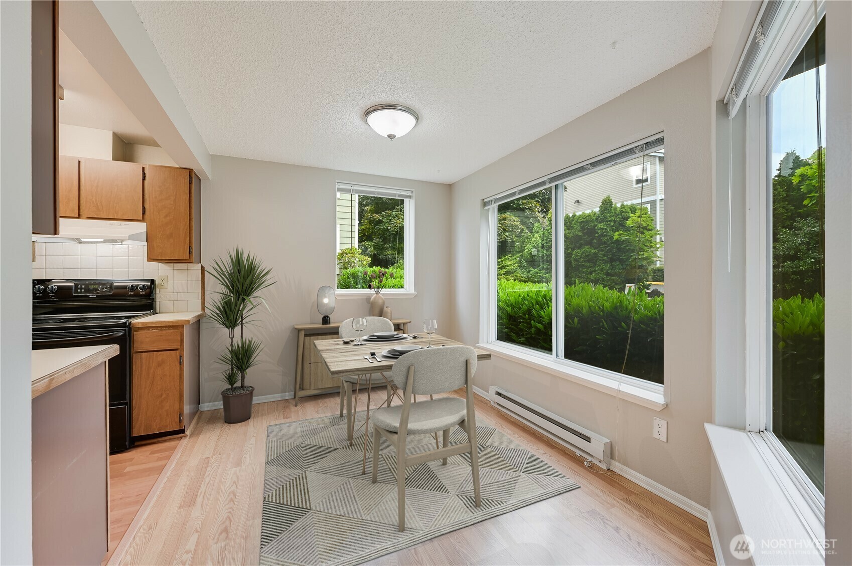 Property Photo: 14318 126th Avenue NE D101 WA 98034