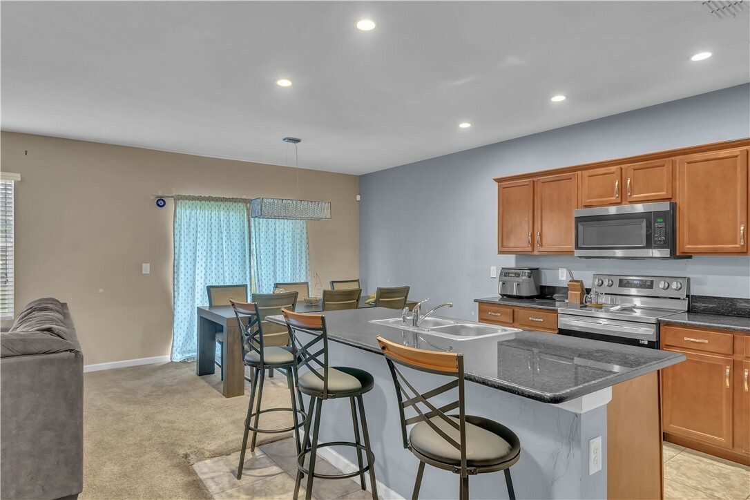 Property Photo: 1615 Lexington Square SW FL 32962