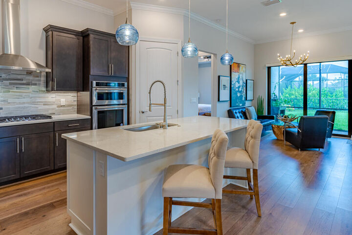 Property Photo:  559 SE Villandry Way  FL 34984 
