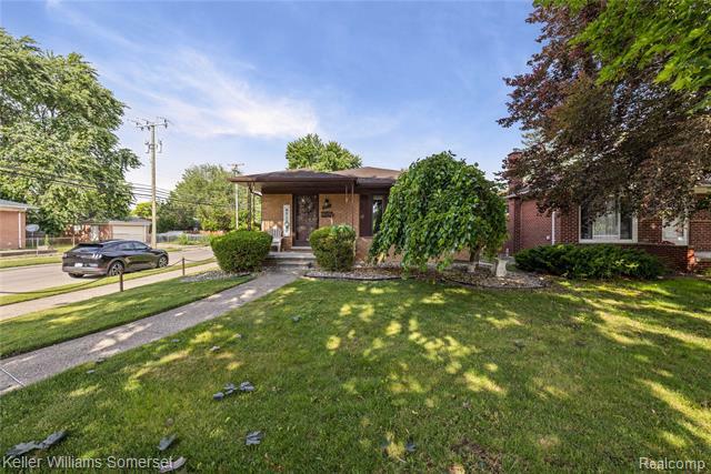 Property Photo: 4401 Pardee Avenue MI 48125