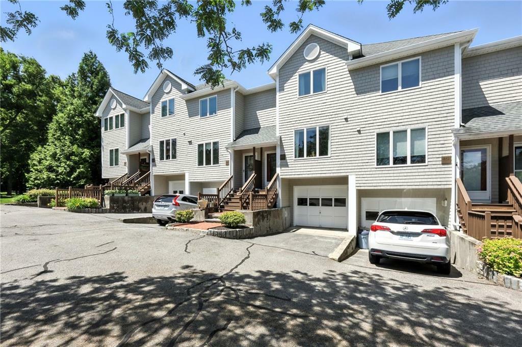 Property Photo: 469 North Lane RI 02809