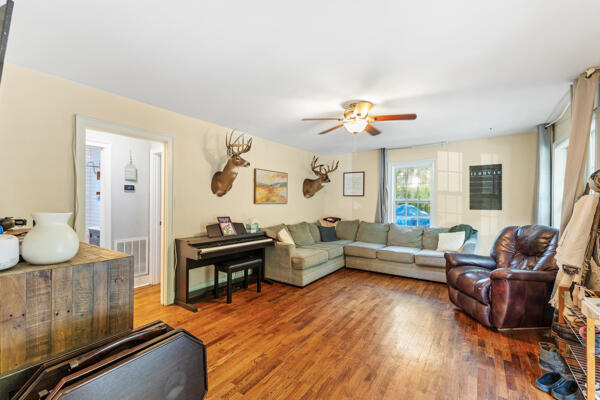 Property Photo: 1980 Woodlawn Street TN 37323