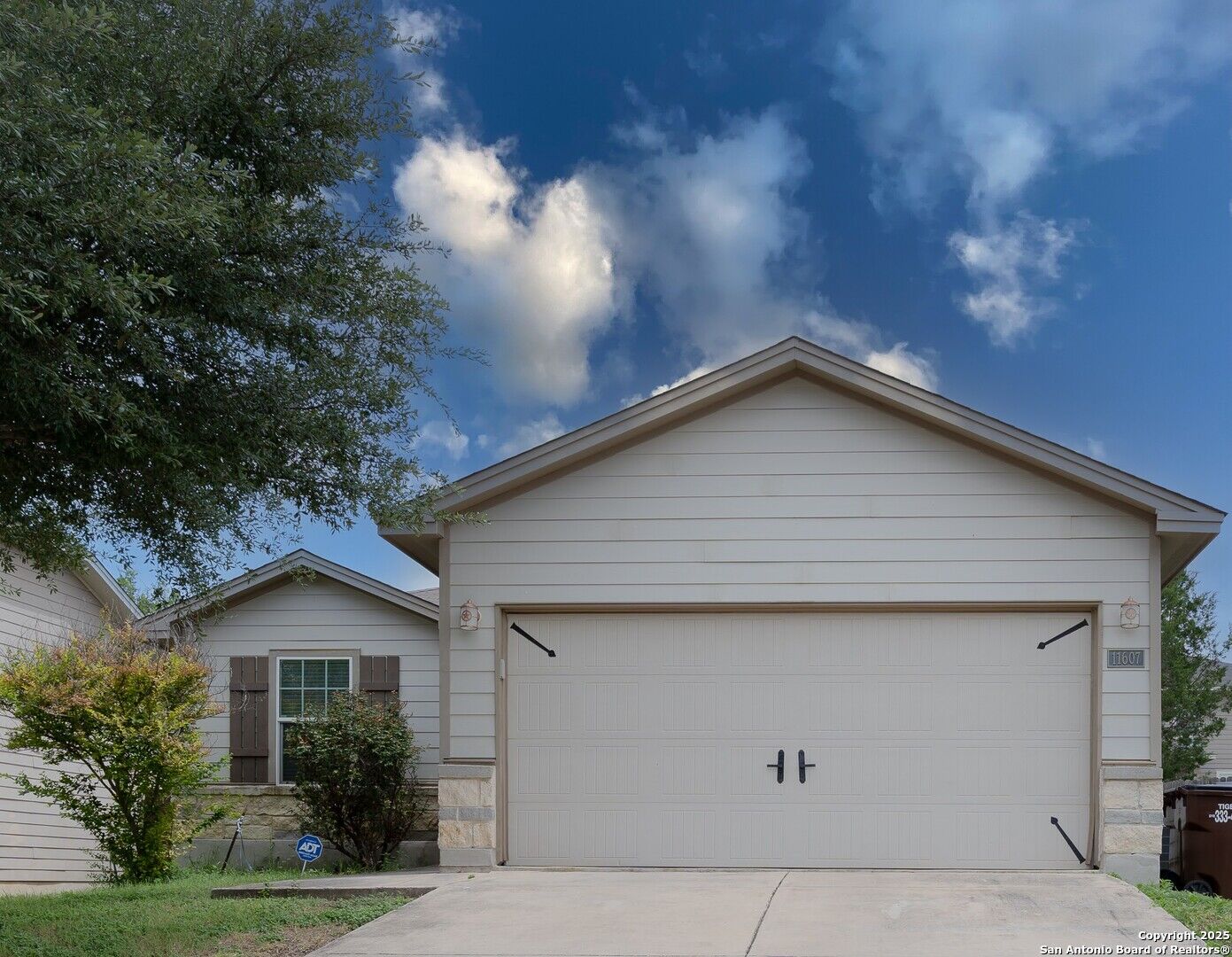 Property Photo:  11607 Fort Smith  TX 78245 