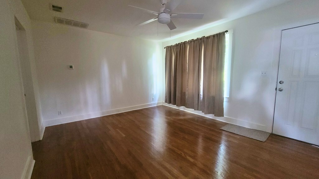 Property Photo: 121 N Van Buren St TX 76901